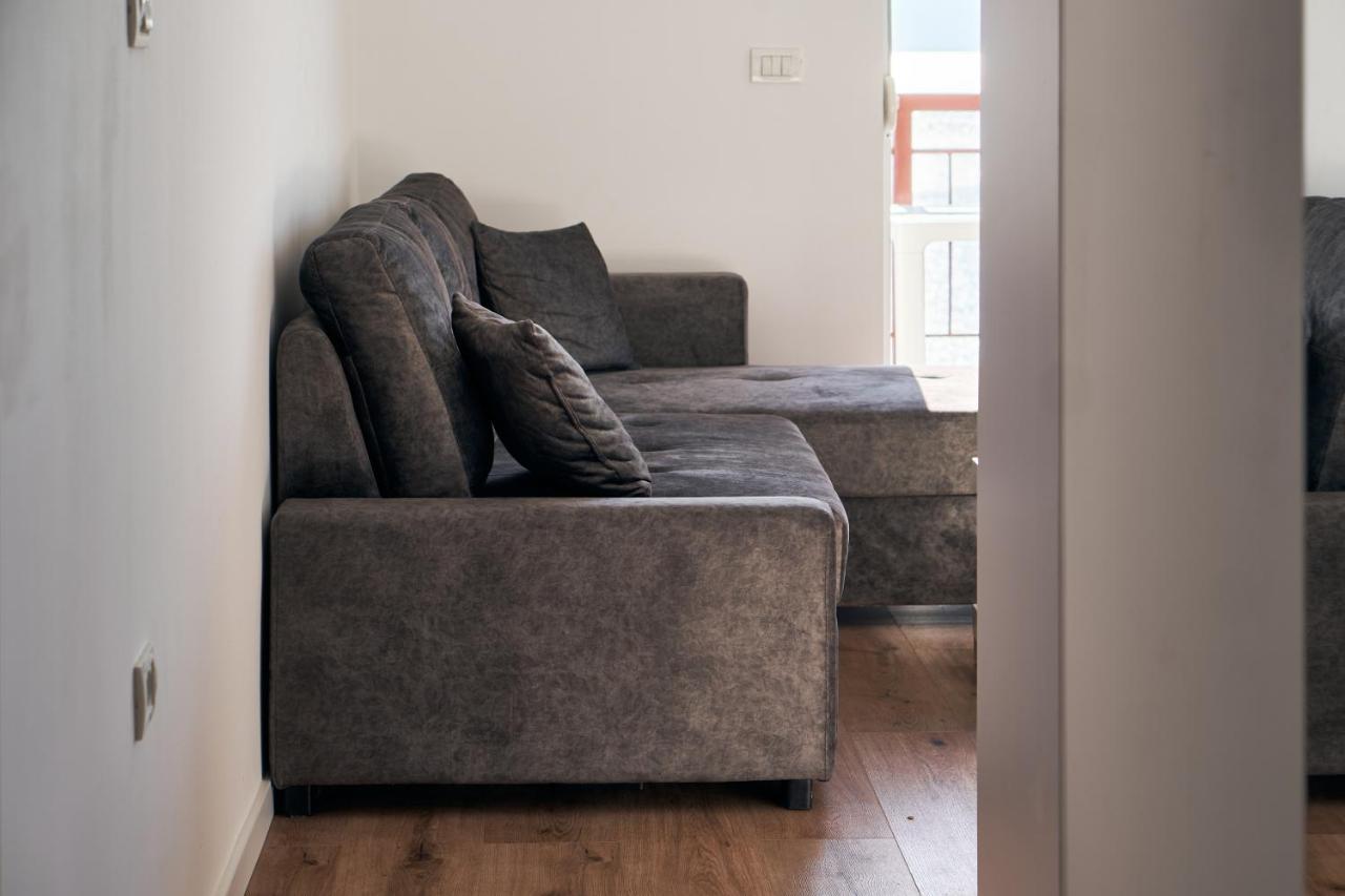 Central Beach Apartment Sarande Ngoại thất bức ảnh
