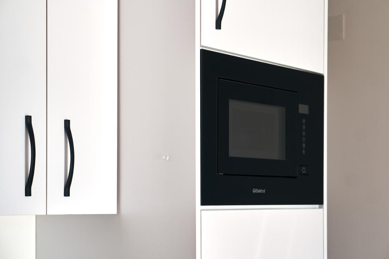 Central Beach Apartment Sarande Ngoại thất bức ảnh