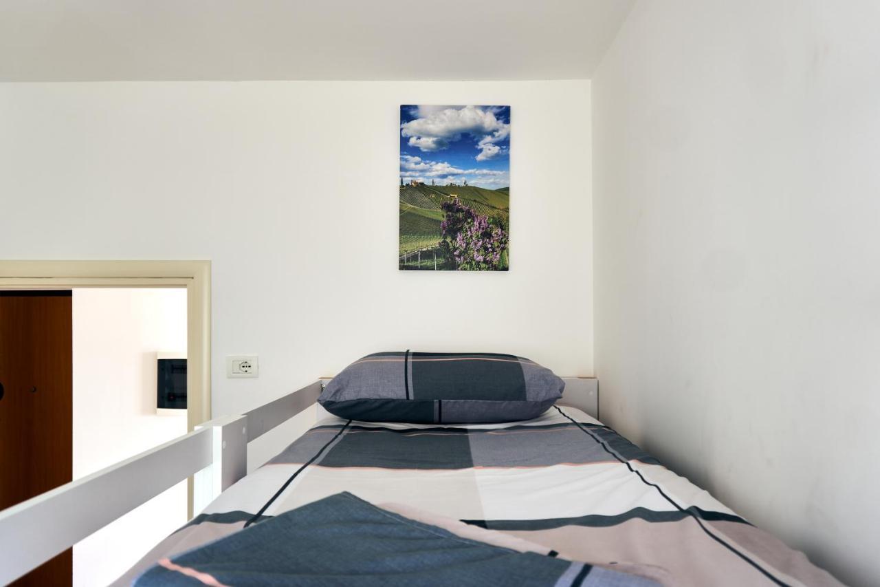 Central Beach Apartment Sarande Ngoại thất bức ảnh