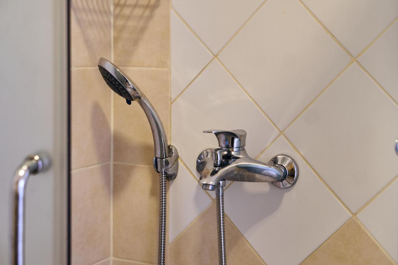 Central Beach Apartment Sarande Ngoại thất bức ảnh