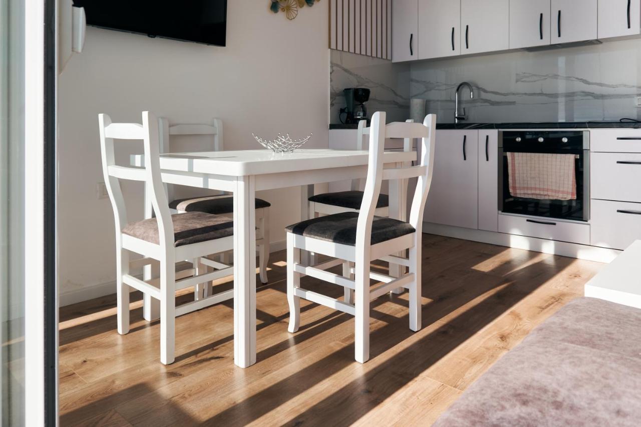 Central Beach Apartment Sarande Ngoại thất bức ảnh